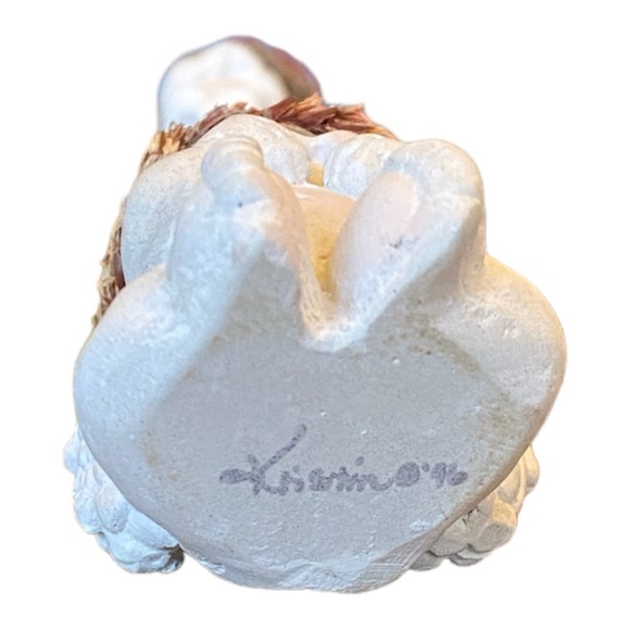 Vintage 1996 Dreamsicle cherub thinking with finger on mouth. 2.5” tall - Picture 4 of 4